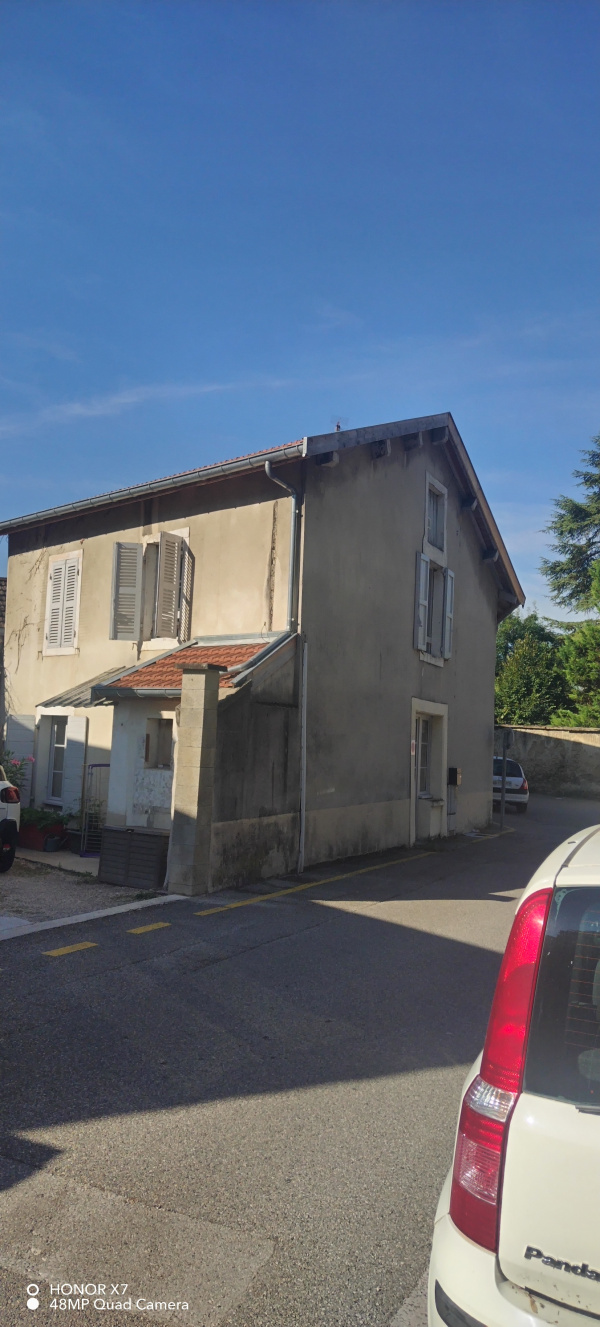 Offres de location Maison Crémieu 38460